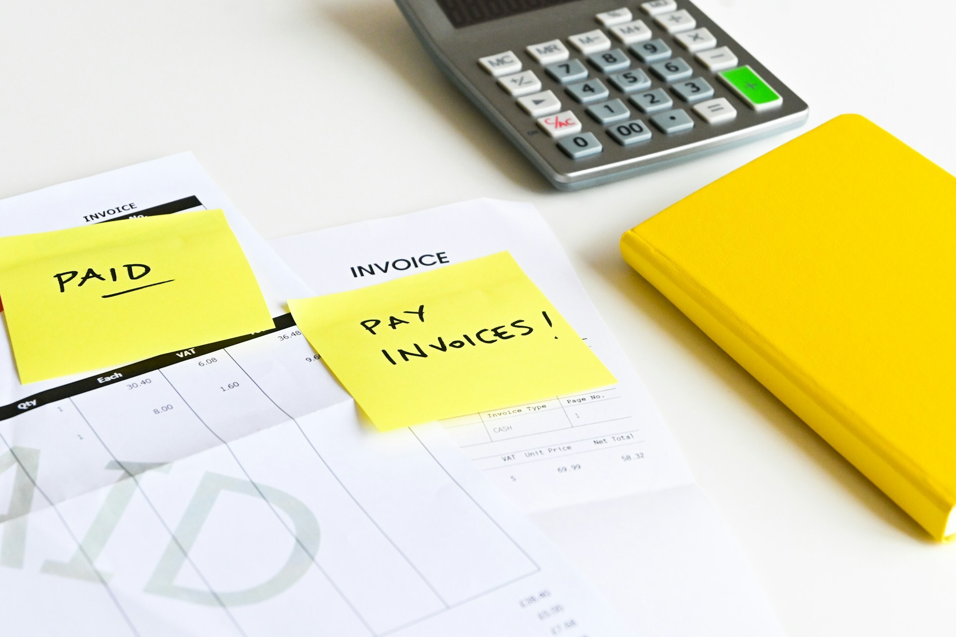 Invoice Late Payment Fee Wording: Templates, Examples & Contract Clauses for Small Businesses